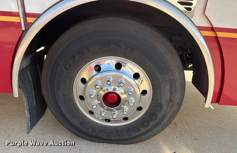 image for item DO7601 1995 Emergency One 1500 pumper fire truck