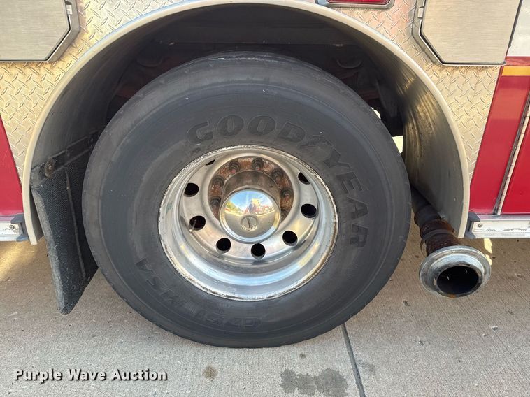 image for item DO7601 1995 Emergency One 1500 pumper fire truck