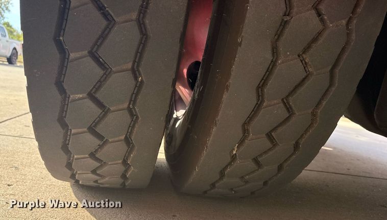 image for item DO7601 1995 Emergency One 1500 pumper fire truck