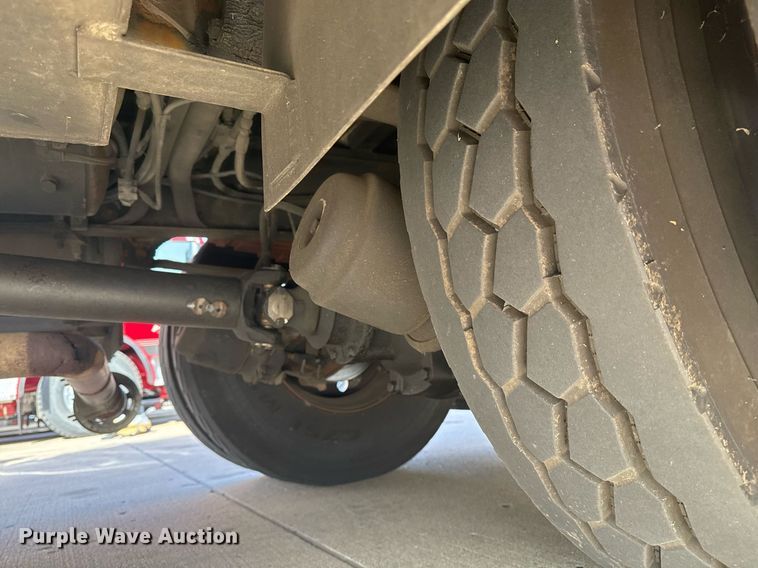 image for item DO7601 1995 Emergency One 1500 pumper fire truck