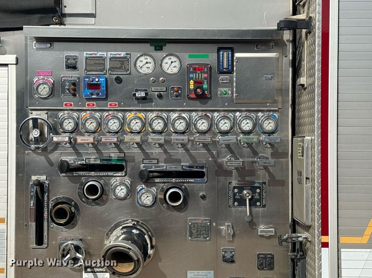 image for item DO7602 2007 Spartan Gladiator pumper fire truck