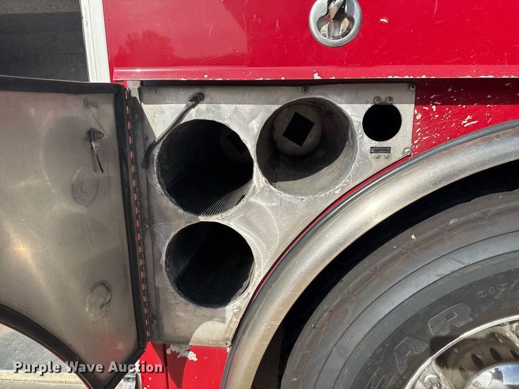 image for item DO7602 2007 Spartan Gladiator pumper fire truck