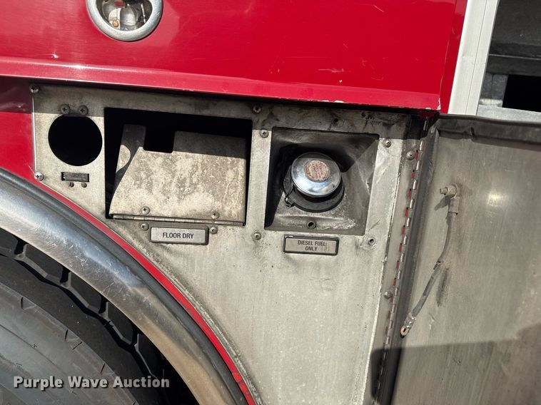 image for item DO7602 2007 Spartan Gladiator pumper fire truck