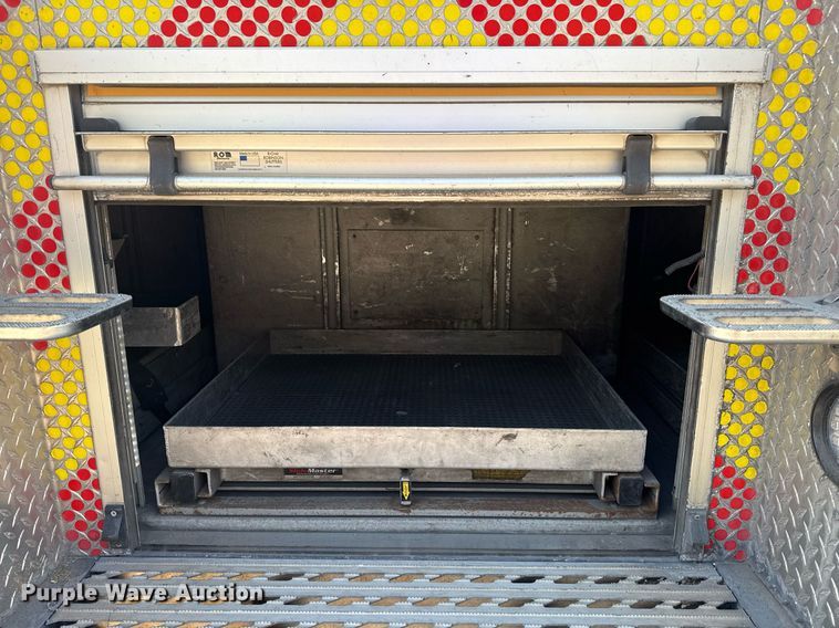 image for item DO7602 2007 Spartan Gladiator pumper fire truck