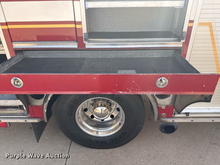 image for item DO7602 2007 Spartan Gladiator pumper fire truck