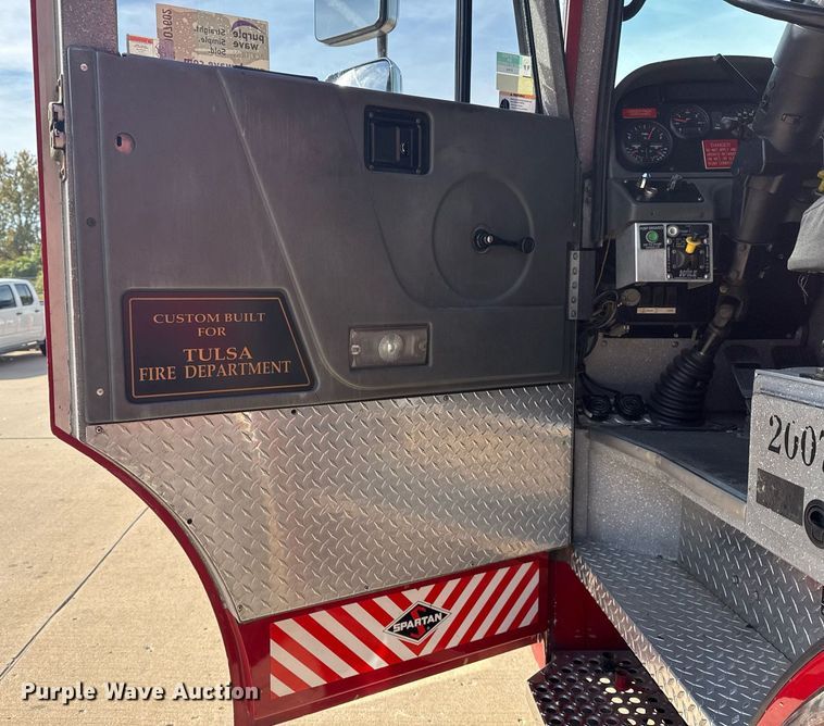 image for item DO7602 2007 Spartan Gladiator pumper fire truck