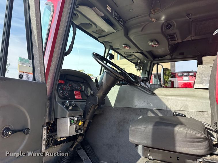 image for item DO7602 2007 Spartan Gladiator pumper fire truck