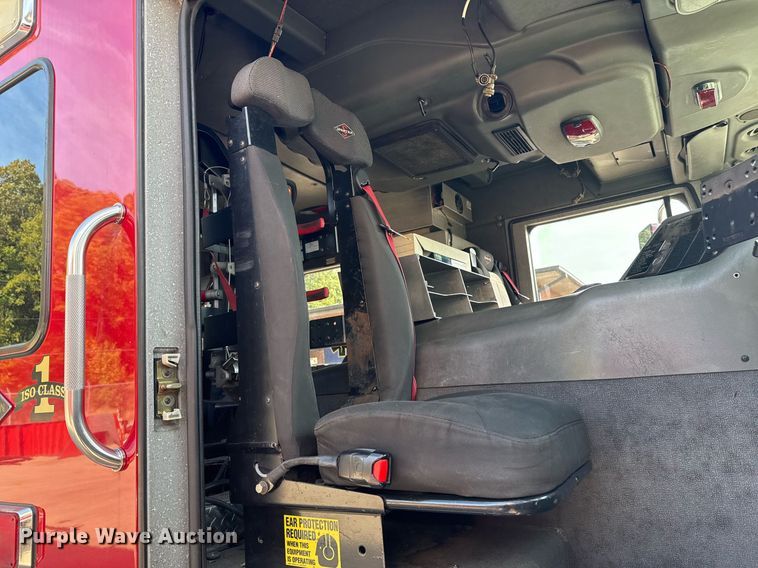 image for item DO7602 2007 Spartan Gladiator pumper fire truck