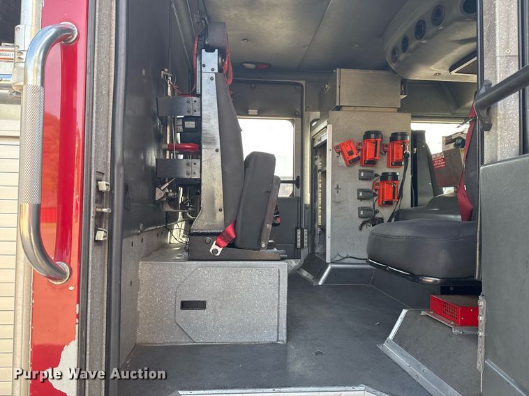 image for item DO7602 2007 Spartan Gladiator pumper fire truck