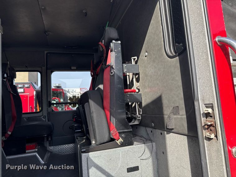 image for item DO7602 2007 Spartan Gladiator pumper fire truck