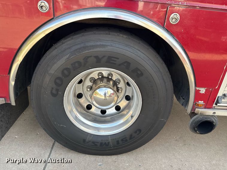 image for item DO7602 2007 Spartan Gladiator pumper fire truck