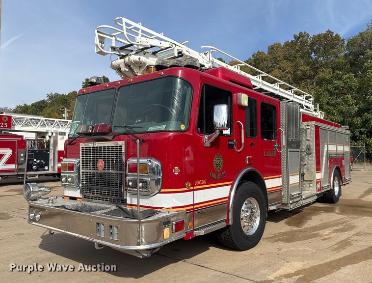 image for item DO7603 2005 Spartan Gladiator Crimson ladder fire truck