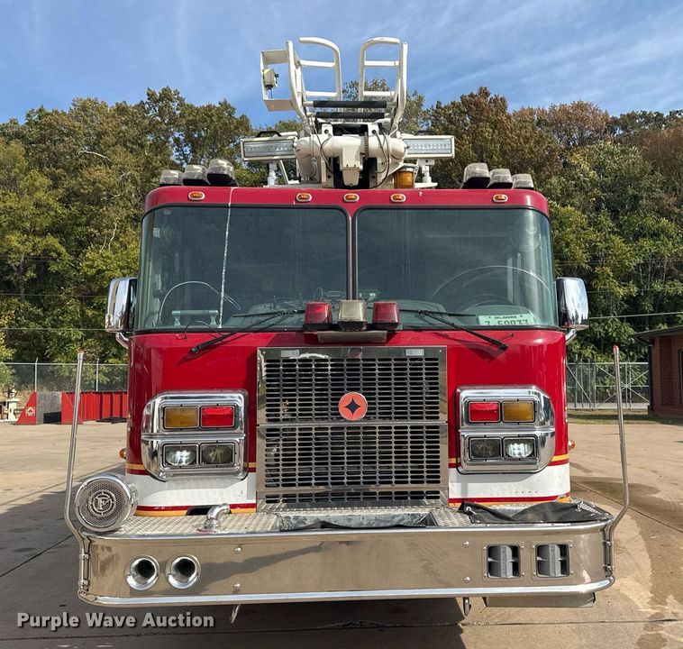 image for item DO7603 2005 Spartan Gladiator Crimson ladder fire truck