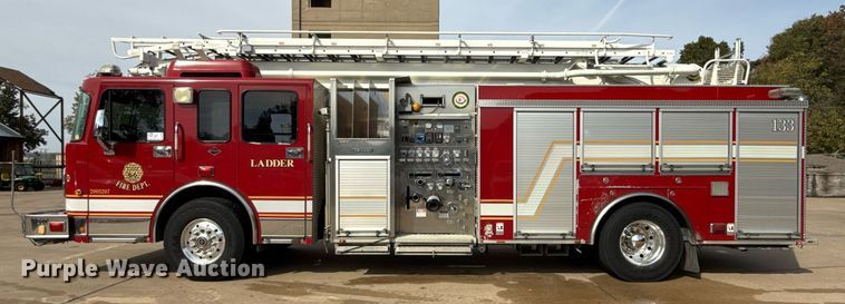 image for item DO7603 2005 Spartan Gladiator Crimson ladder fire truck