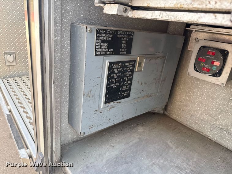 image for item DO7603 2005 Spartan Gladiator Crimson ladder fire truck