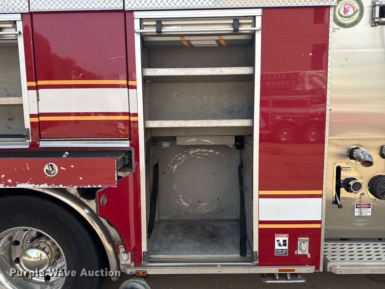 image for item DO7603 2005 Spartan Gladiator Crimson ladder fire truck