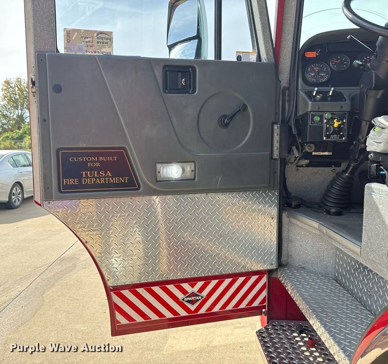 image for item DO7603 2005 Spartan Gladiator Crimson ladder fire truck