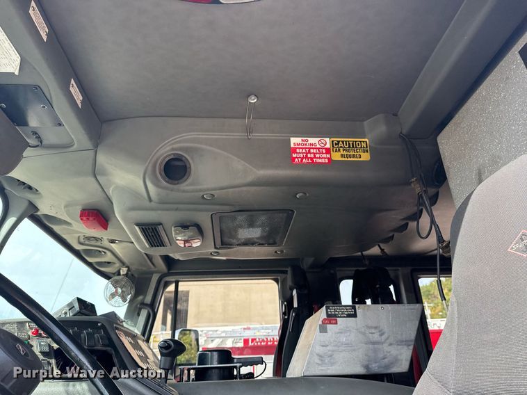 image for item DO7603 2005 Spartan Gladiator Crimson ladder fire truck