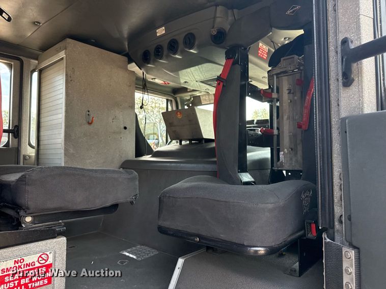 image for item DO7603 2005 Spartan Gladiator Crimson ladder fire truck