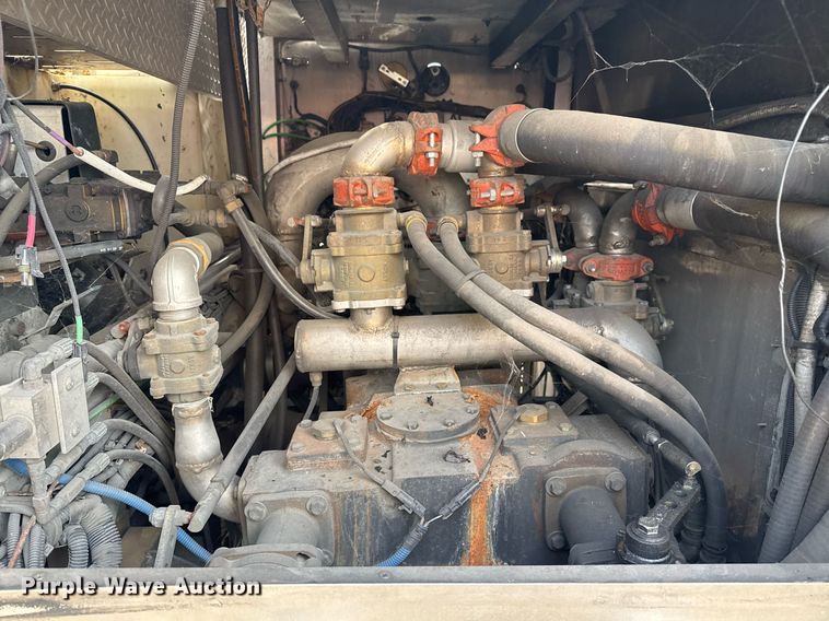 image for item DO7603 2005 Spartan Gladiator Crimson ladder fire truck