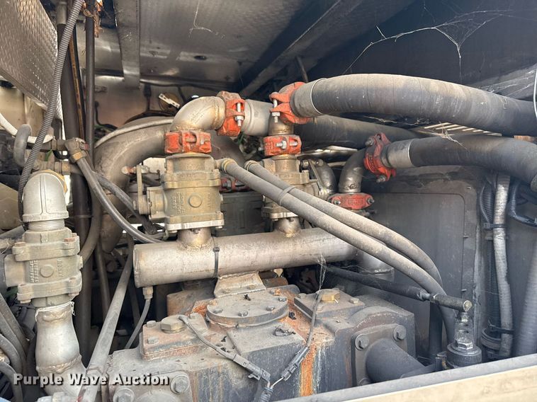 image for item DO7603 2005 Spartan Gladiator Crimson ladder fire truck