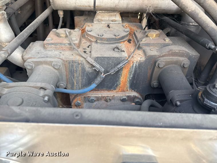 image for item DO7603 2005 Spartan Gladiator Crimson ladder fire truck