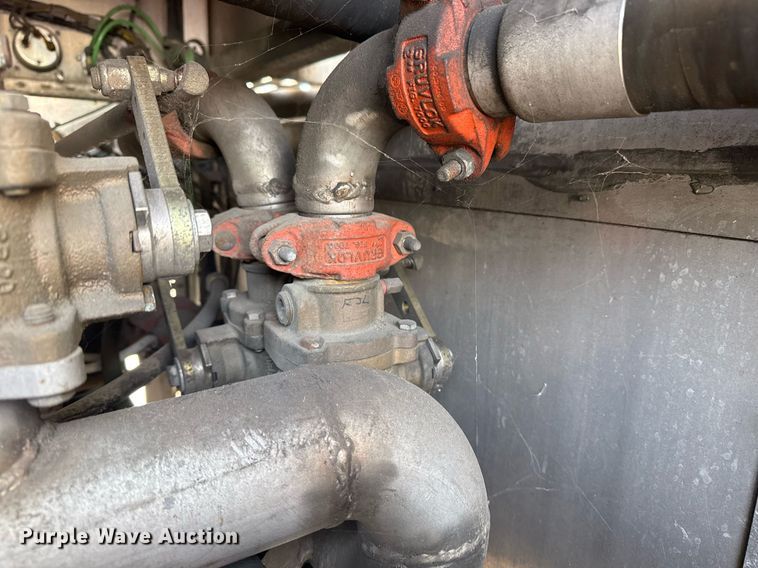 image for item DO7603 2005 Spartan Gladiator Crimson ladder fire truck