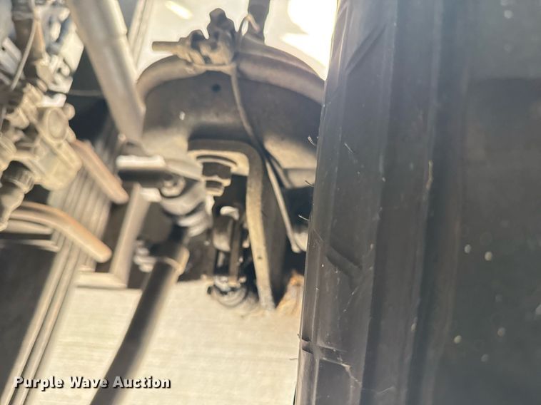 image for item DO7603 2005 Spartan Gladiator Crimson ladder fire truck