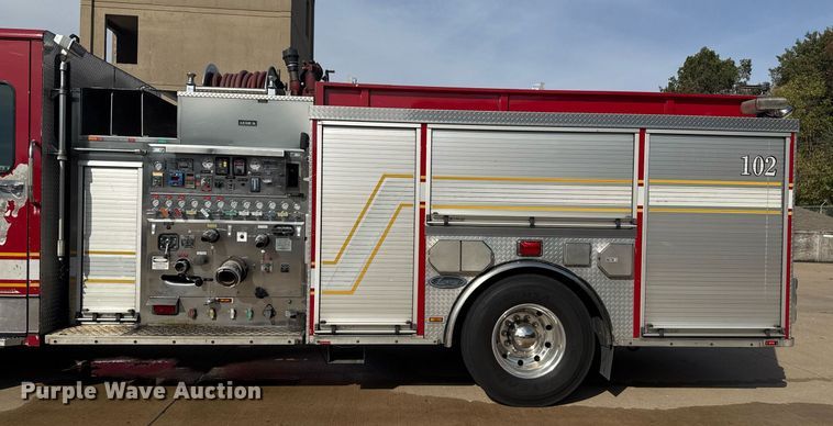 image for item DO7604 2001 Spartan pumper fire truck