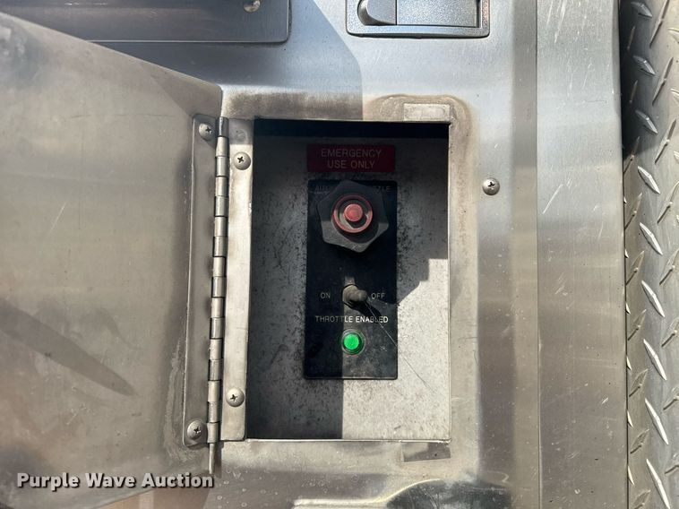 image for item DO7604 2001 Spartan pumper fire truck