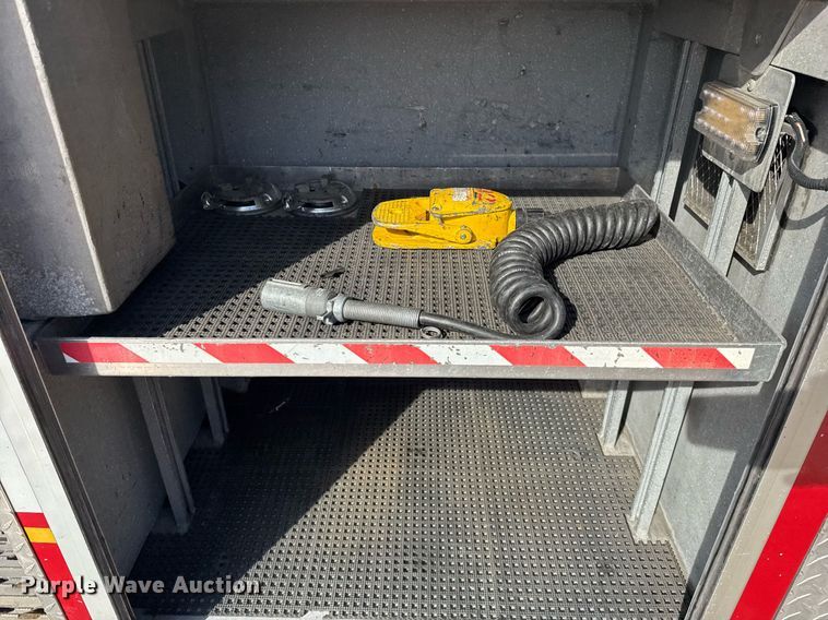 image for item DO7604 2001 Spartan pumper fire truck