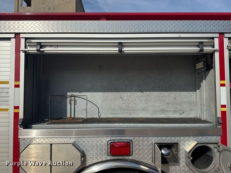 image for item DO7604 2001 Spartan pumper fire truck