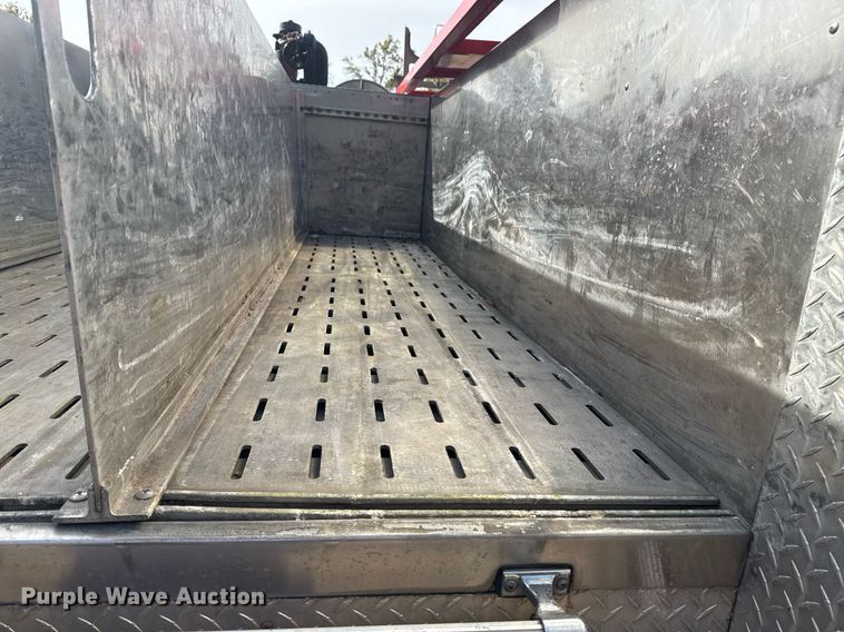 image for item DO7604 2001 Spartan pumper fire truck