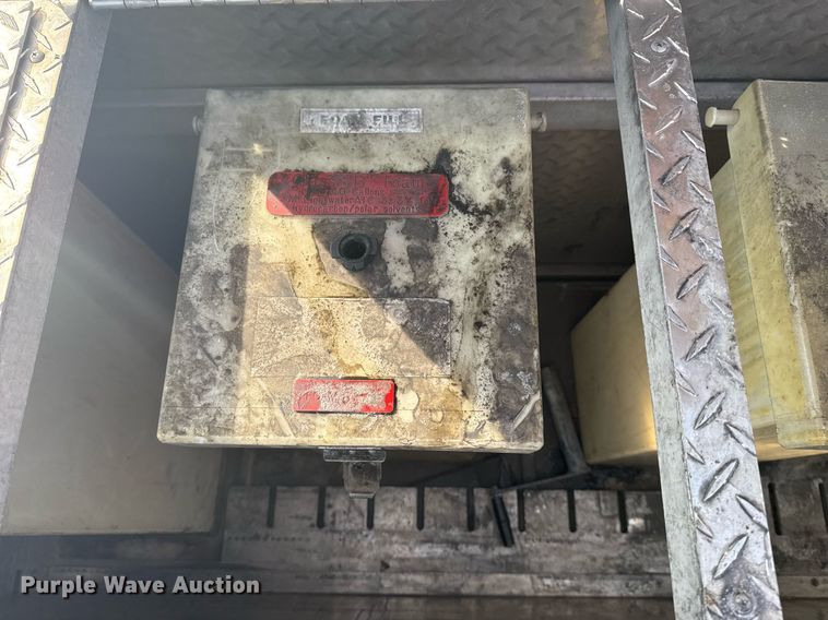 image for item DO7604 2001 Spartan pumper fire truck