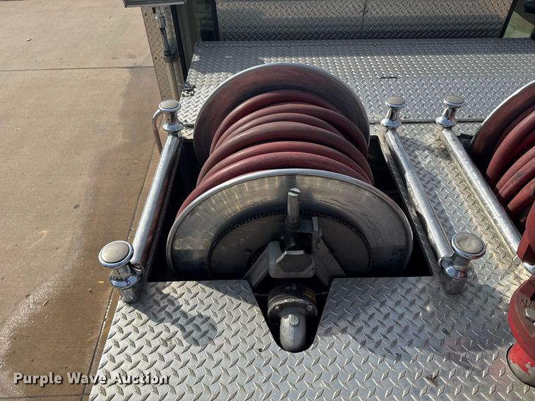 image for item DO7604 2001 Spartan pumper fire truck