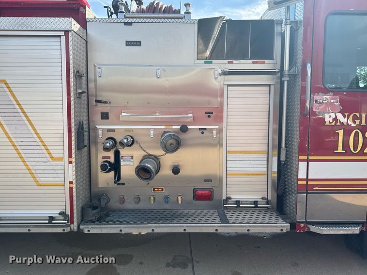 image for item DO7604 2001 Spartan pumper fire truck