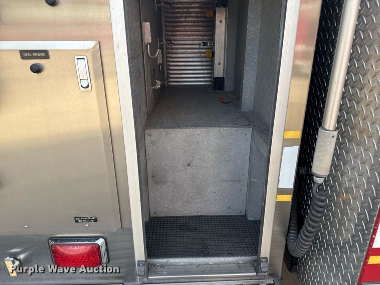 image for item DO7604 2001 Spartan pumper fire truck