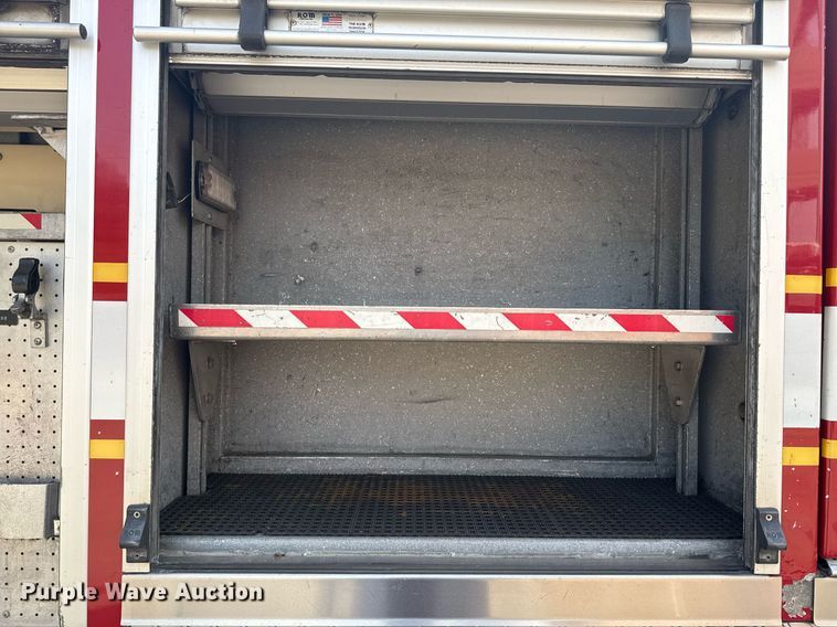 image for item DO7604 2001 Spartan pumper fire truck