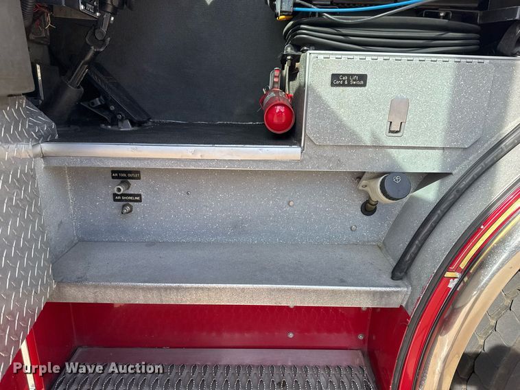 image for item DO7604 2001 Spartan pumper fire truck