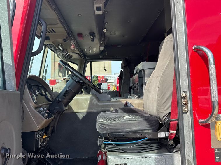 image for item DO7604 2001 Spartan pumper fire truck