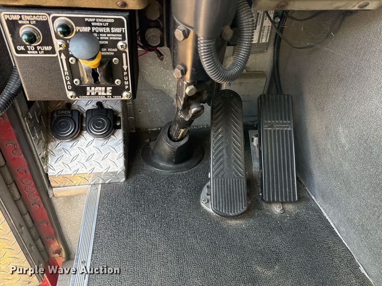 image for item DO7604 2001 Spartan pumper fire truck