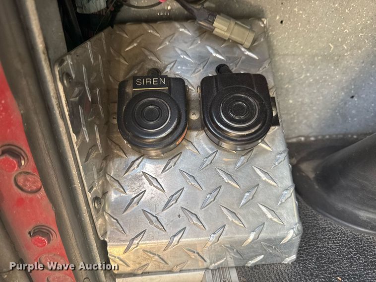 image for item DO7604 2001 Spartan pumper fire truck