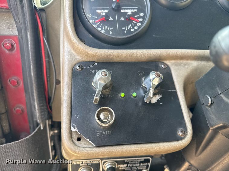 image for item DO7604 2001 Spartan pumper fire truck