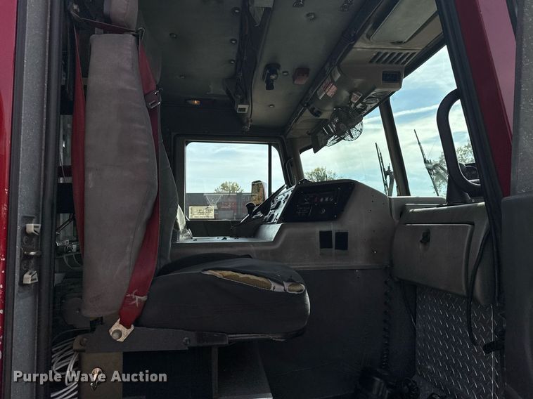 image for item DO7604 2001 Spartan pumper fire truck