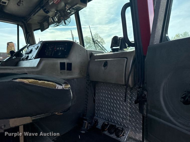 image for item DO7604 2001 Spartan pumper fire truck