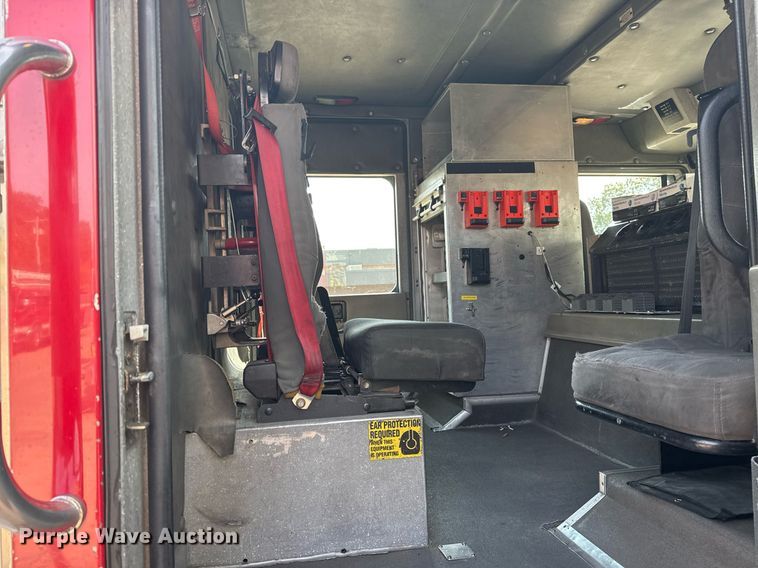 image for item DO7604 2001 Spartan pumper fire truck