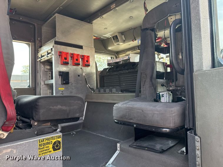 image for item DO7604 2001 Spartan pumper fire truck