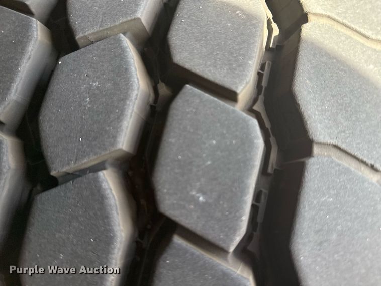 image for item DO7604 2001 Spartan pumper fire truck