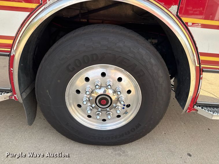 image for item DO7604 2001 Spartan pumper fire truck