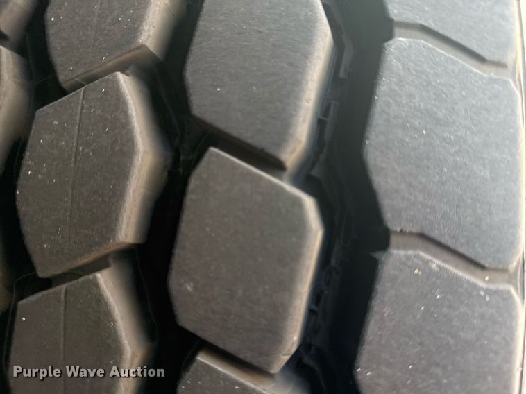 image for item DO7604 2001 Spartan pumper fire truck